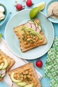 Veggie & Hummus Sandwich